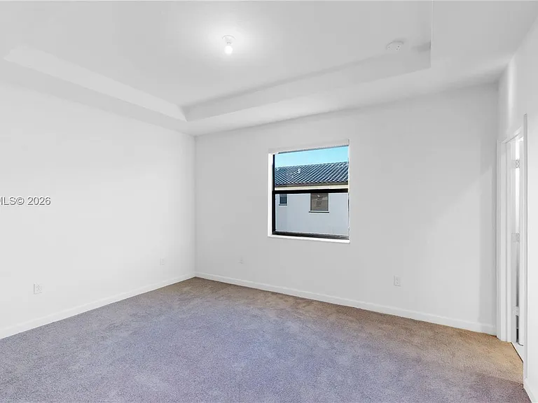 11815 SW 246th Ter — Photo 9