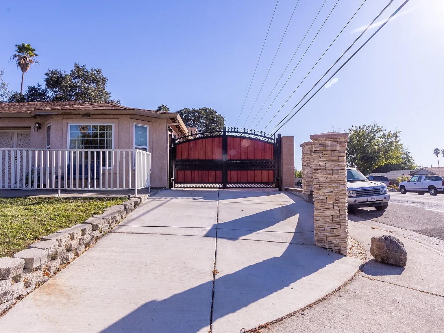 5500 Sunset Oak Ct — Photo 4