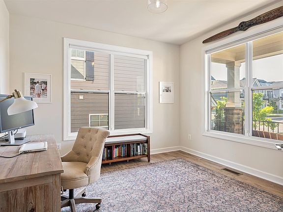4th image of 222 Bishopgate Ln