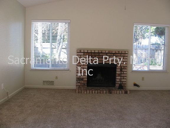 5th image of 3263 Iberian Dr