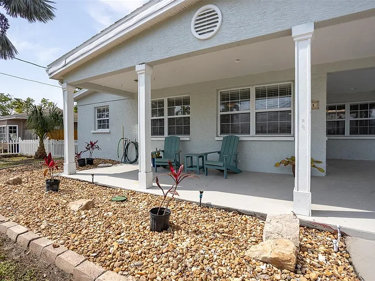 711 Bayshore Dr — Photo 7