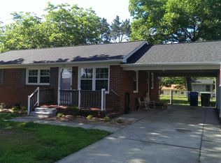 117 Eastway Ln, Graham, NC 27253