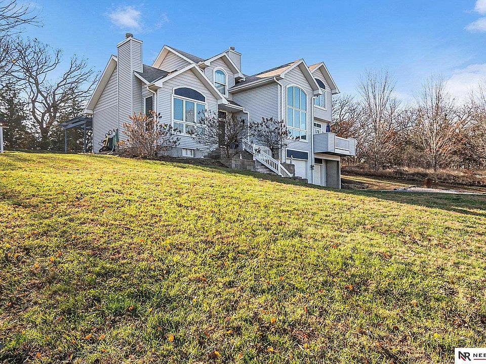 1st image of 36807 Oakmont Dr