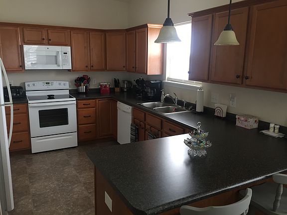 4th image of 906 Eastfield Dr