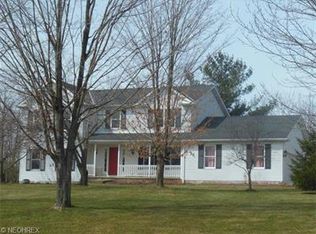 11980 Oakwood Ln, Chesterland, OH 44026