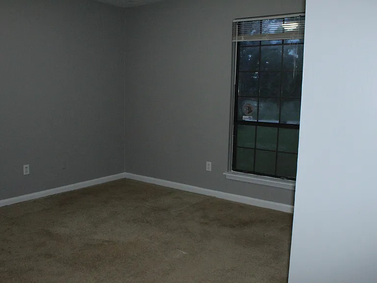 446 Pheasant Run Dr — Photo 36