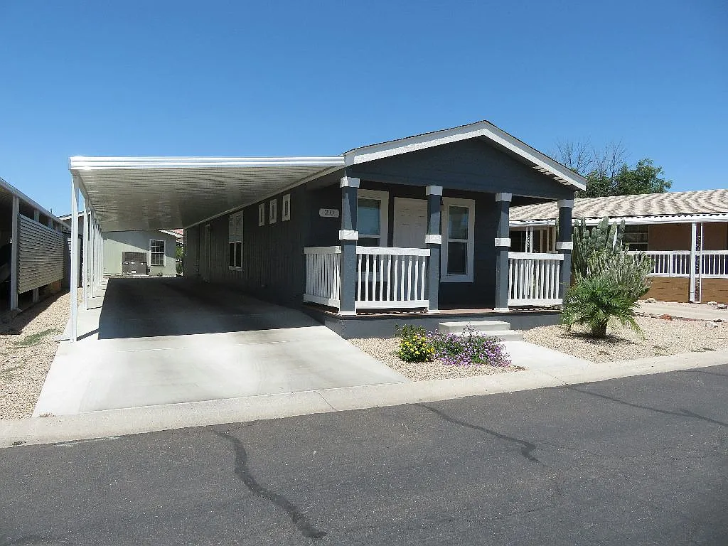 2 bed, 2.0 bath, 1056 sqft, $1,399 — Photo 1