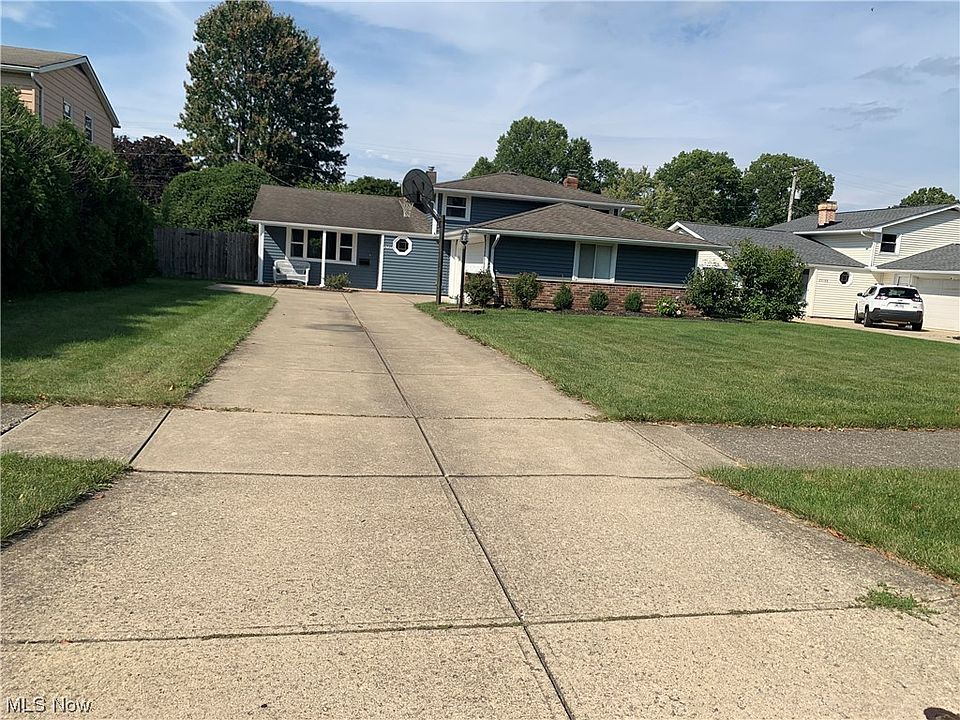 1st image of 25212 Chase Dr