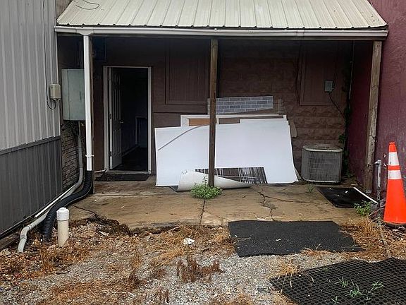 5th image of 117 State St