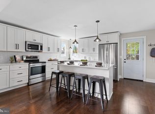 605 Bickmore Dr, Wallingford, PA 19086