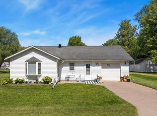 202 Center STREET E E, Rockland, WI 54653