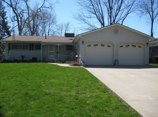 905 Lincoln Dr, Defiance, OH 43512