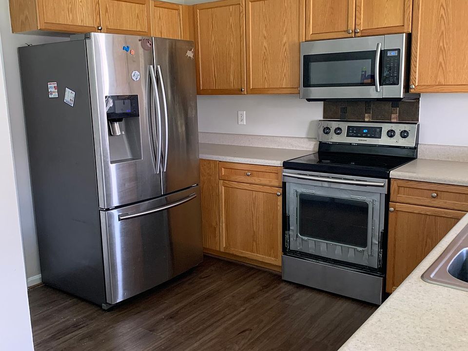 2nd image of 1024 Ashland Way