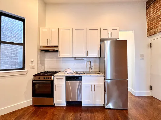 Rented by Hagstrom Management Inc | media 3