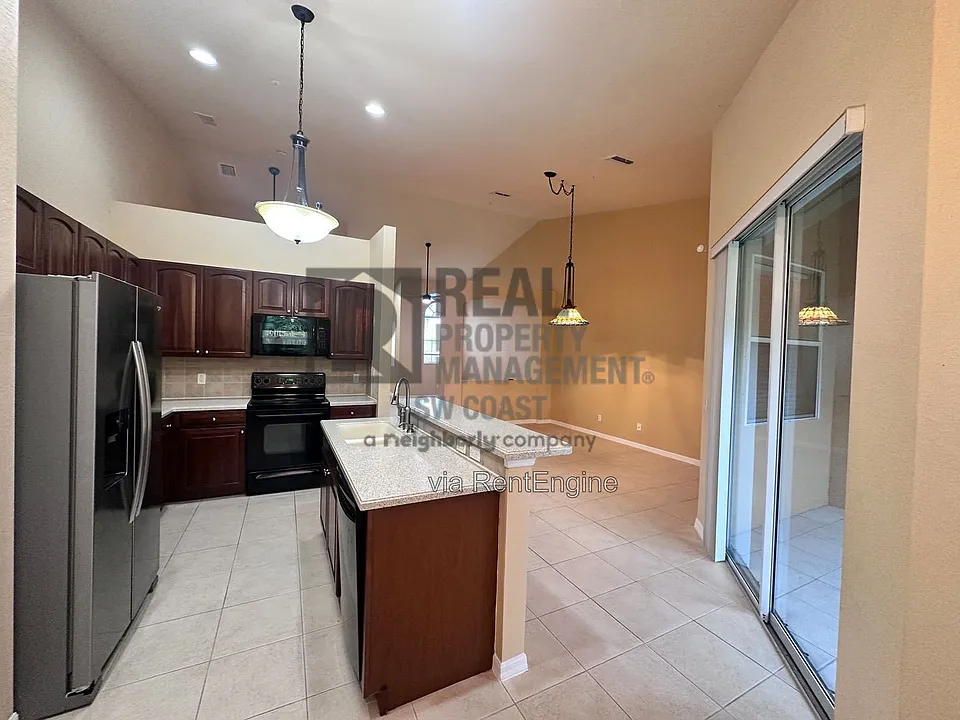 13911 Lake Mahogany Blvd #2923