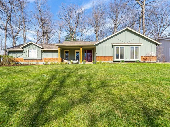 1856 Rustic Oak Rd, Chesterfield, MO 63017