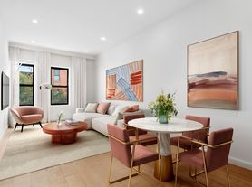 216 Smith St, Brooklyn, NY