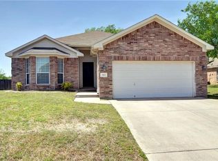 313 Feed Lot Rd, Aledo, TX 76008