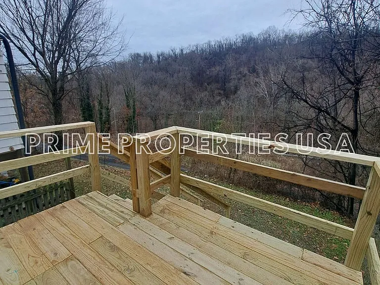 807 Leech St — Photo 8