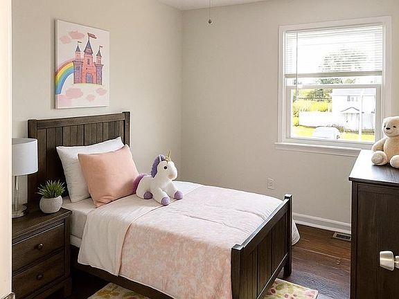 3rd image of 21 Locust Ct