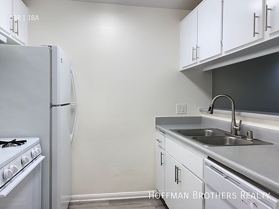2nd image of 2722 Abbot Kinney Blvd #217A