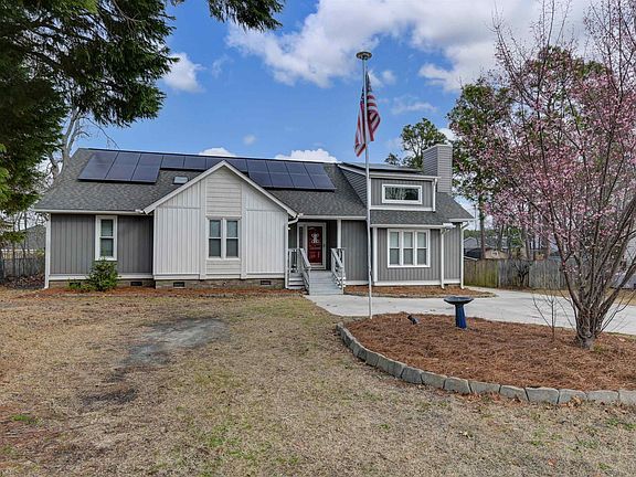 2nd image of 416 Pin Oak Dr