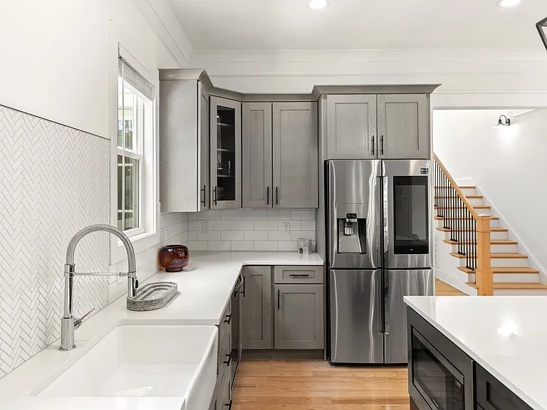 407 Scott Ave #A — Photo 12