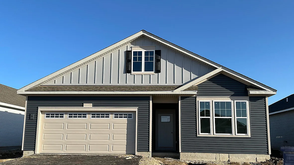 887 Plateau Dr photo 1