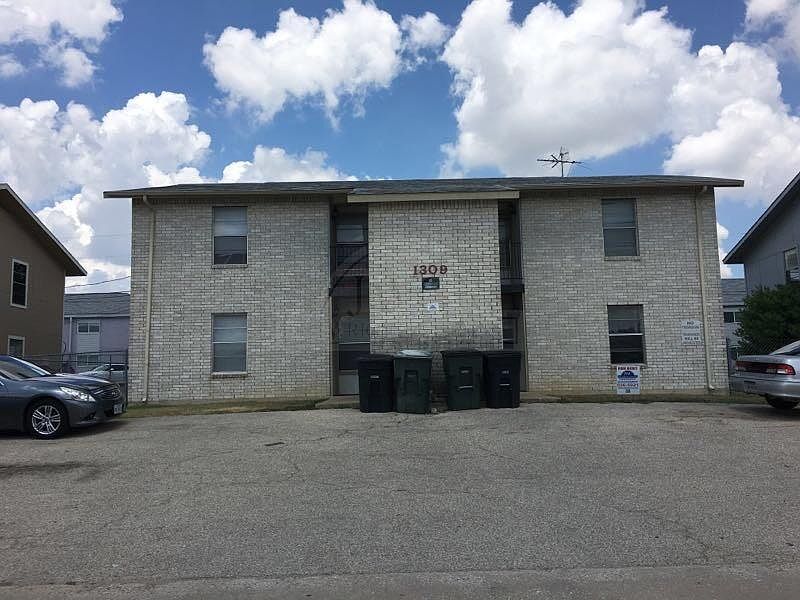 1st image of 1309 Quail Cir APT C