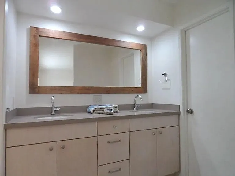 190 Evergreen Ave #A — Photo 3