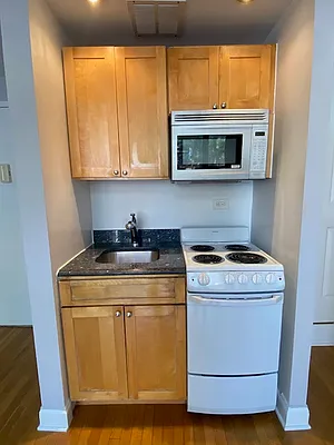 Rented by Beekman Street Realty | media 5