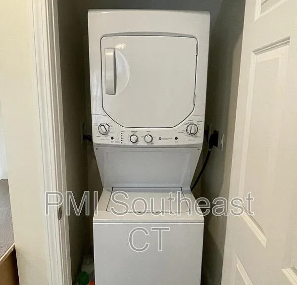 7 Lyme St #1-C — Photo 21
