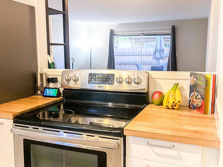 938 Coronado Pkwy S #B — Photo 4