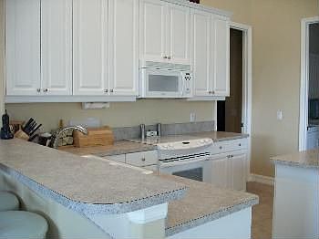 5th image of 1408 SW 47th St