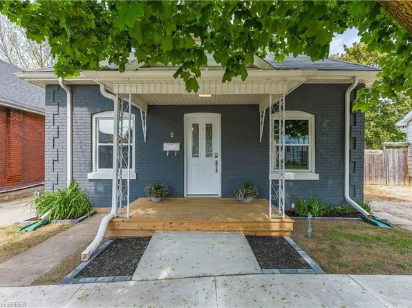 8 Main St, Brantford, ON N3R 3X2