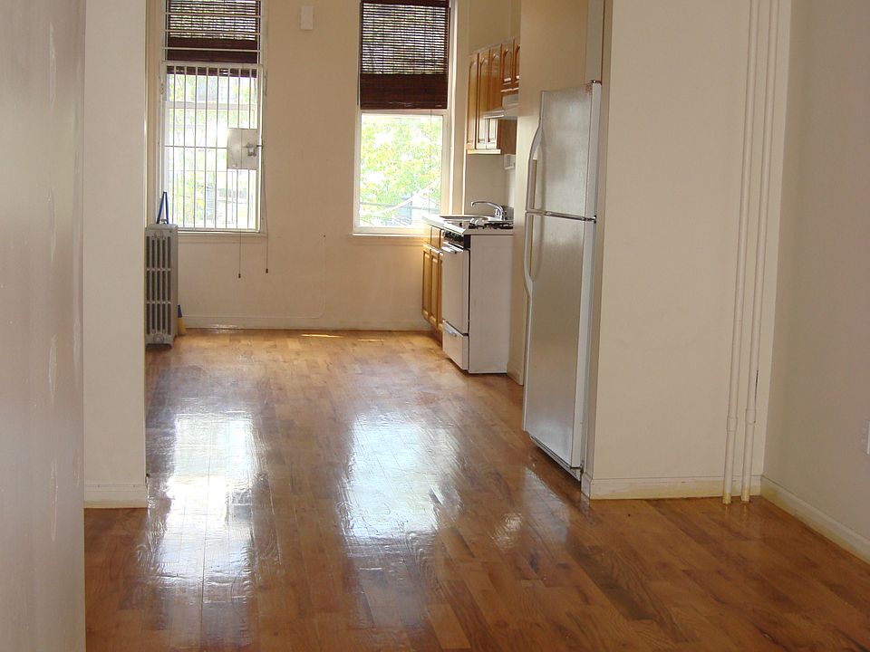 1st image of 175 Troutman St APT 3R