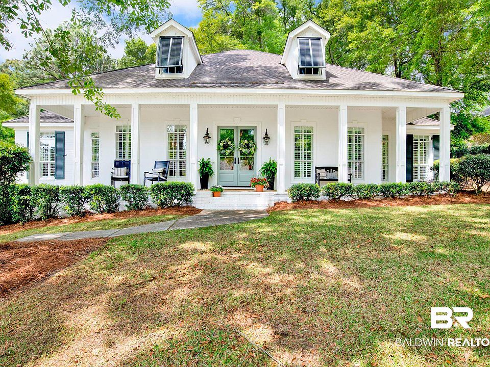 1st image of 110 Sweetwater Ln