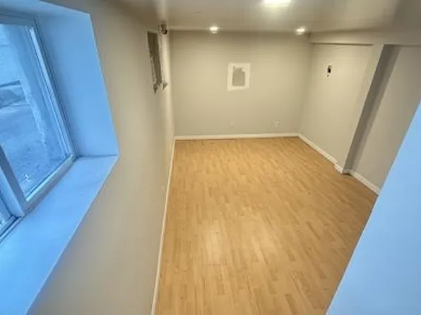 172 West 24th Street image 4 of 13