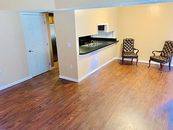 2nd image of 1081 Redbluff Dr
