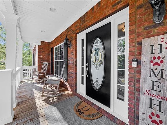 3rd image of 144 Manor Pl