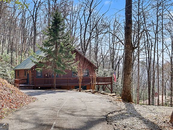 2nd image of 182 Blueberry Ln