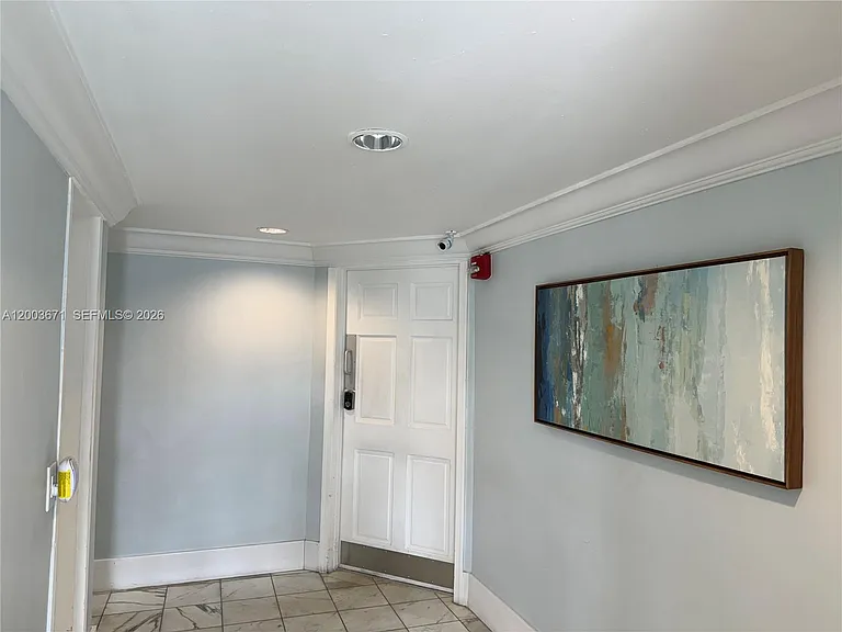 2020 NE 135th St #810 — Photo 34