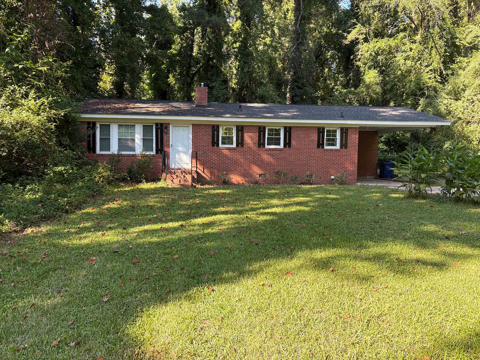 1310 Stadium Dr — Photo 2