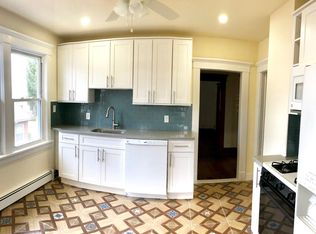87 Edgar St, Carteret, NJ 07008