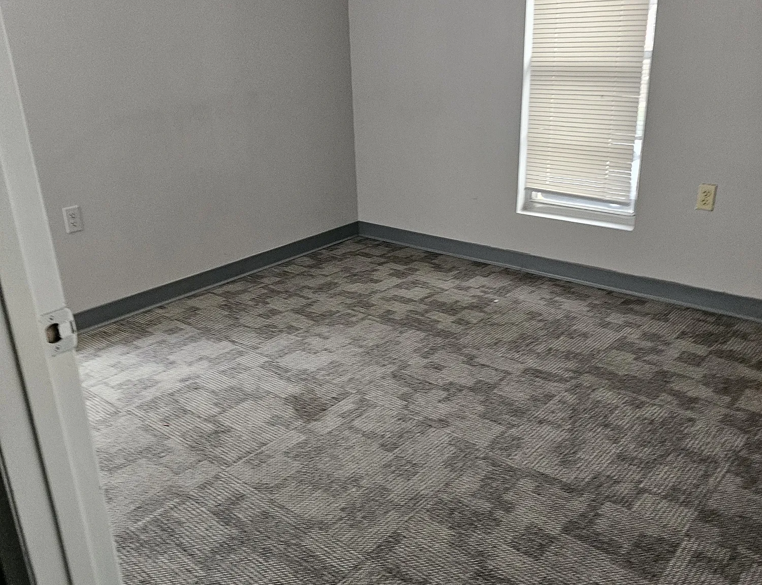 20 South Rose Avenue - 5 — Photo 4