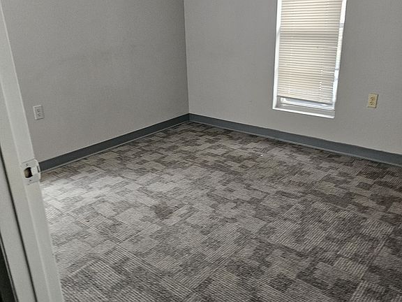 4th image of 20 S Rose Ave Suite 5