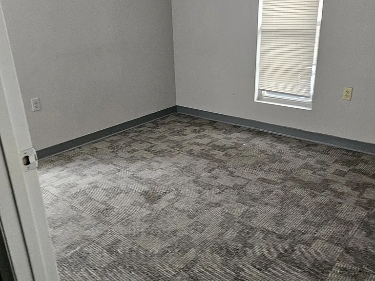 20 S Rose Ave #5 — Photo 4