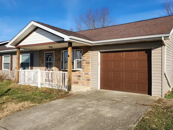 130 Copperfield Dr, Chillicothe, OH 45601