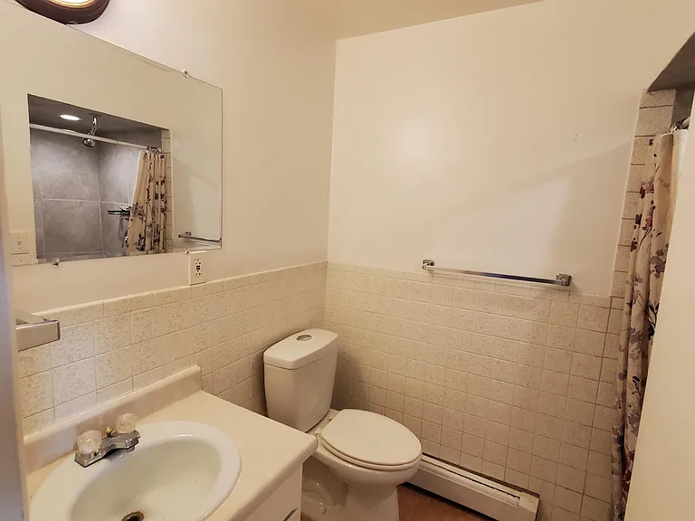 1932 Meadow Dr #3 — Photo 5