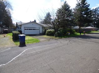 18502 NE Everett Ct, Portland, OR 97230
